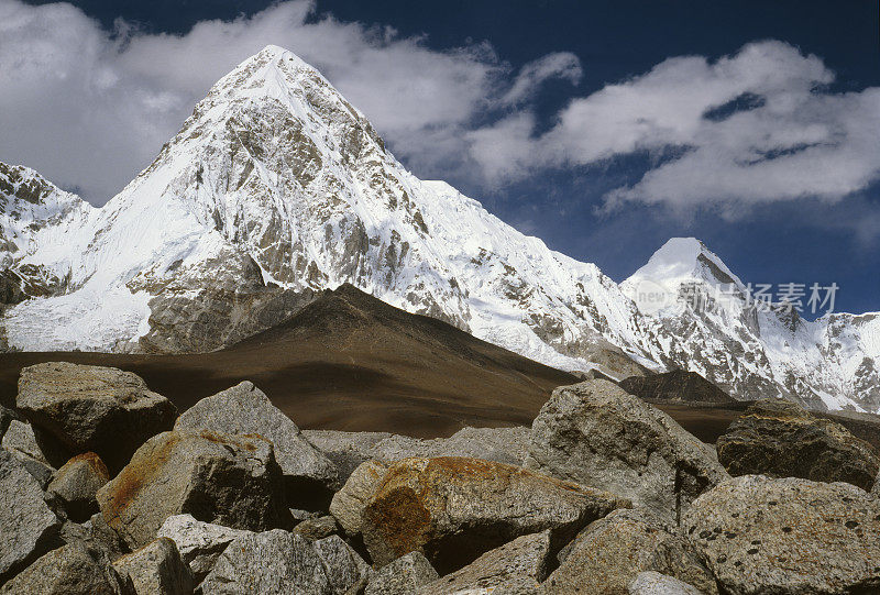 尼泊尔。Khumbu Himal。